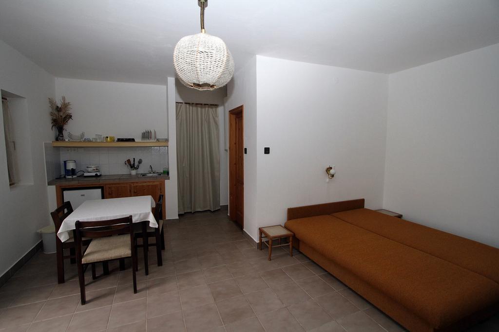 Voeroesko Apartmanhaz Révfülöp Kamer foto